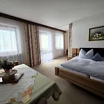 Cafe-pension Krems Vendégház 3*