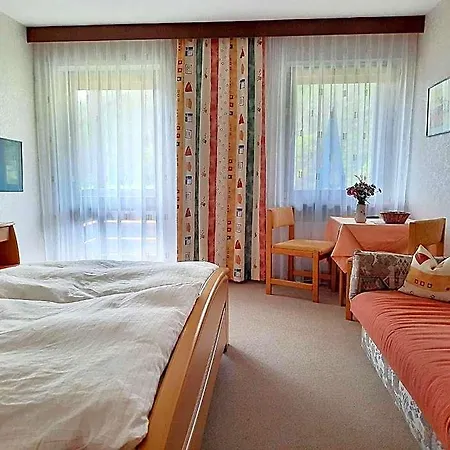 Cafe-pension Krems Vendégház 3*