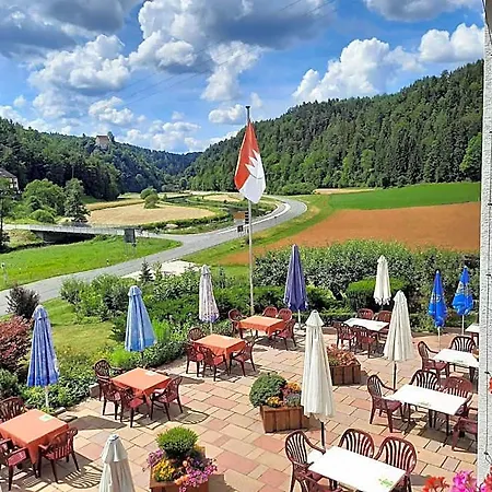 Cafe-pension Krems Vendégház 3*